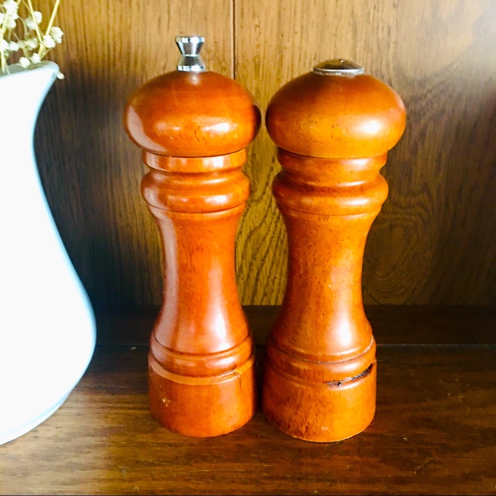 Vintage wood salt pepper shaker set dining kitchen boho farmhouse home d…